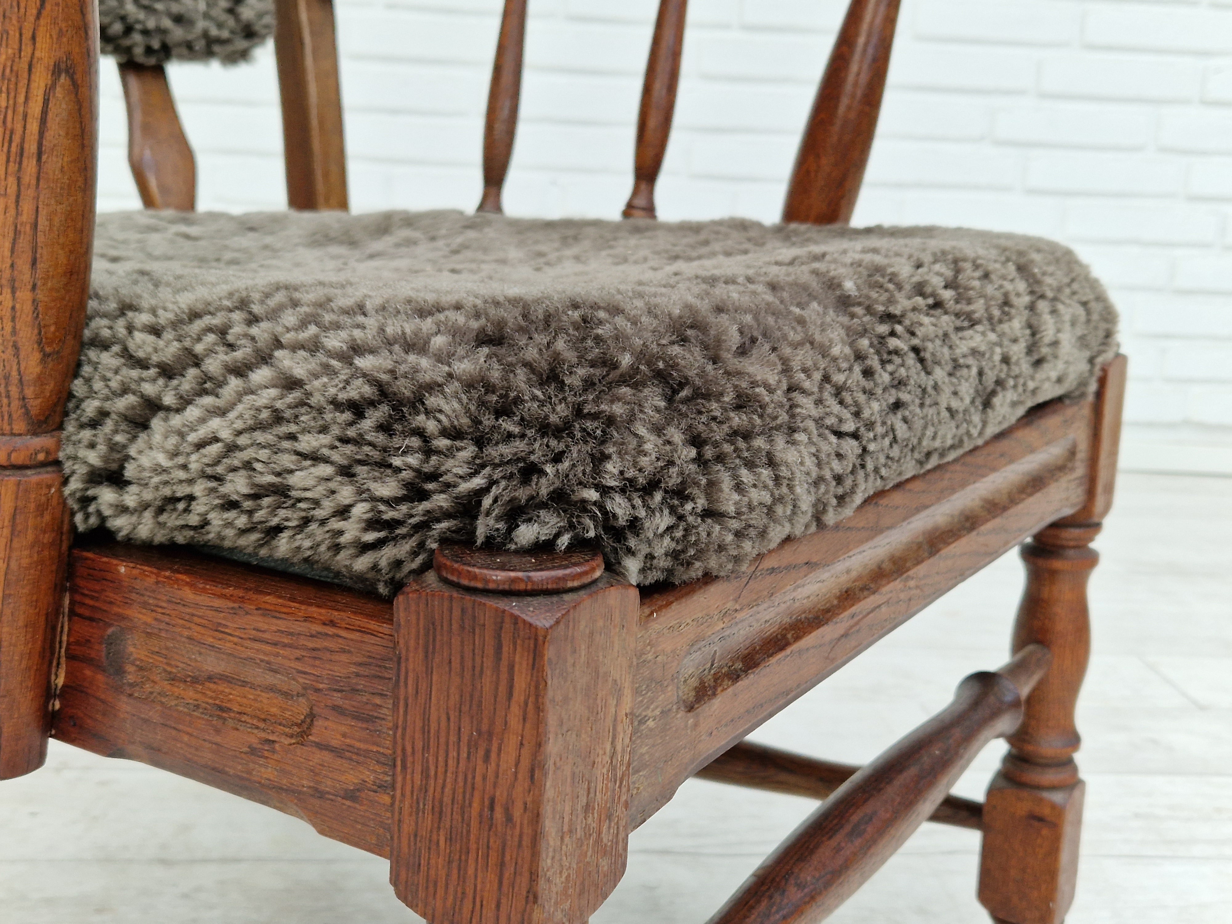 60erne, Dansk design, total renoveret lænestol, kvalitets ægte fåreskind, egtræ.