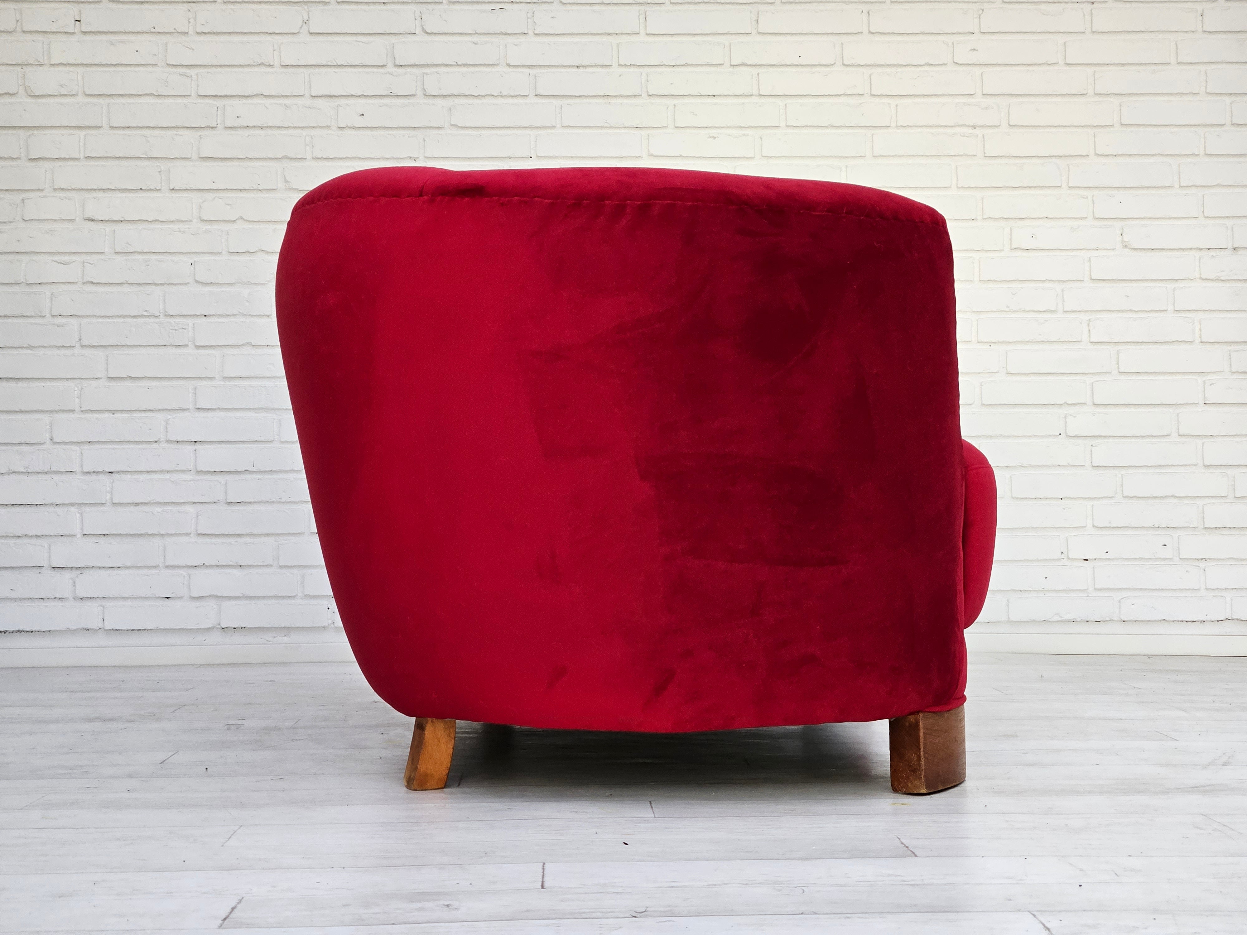 1960erne, Dansk design, renoveret 2 pers. "Banana" sofa, vintage velour.