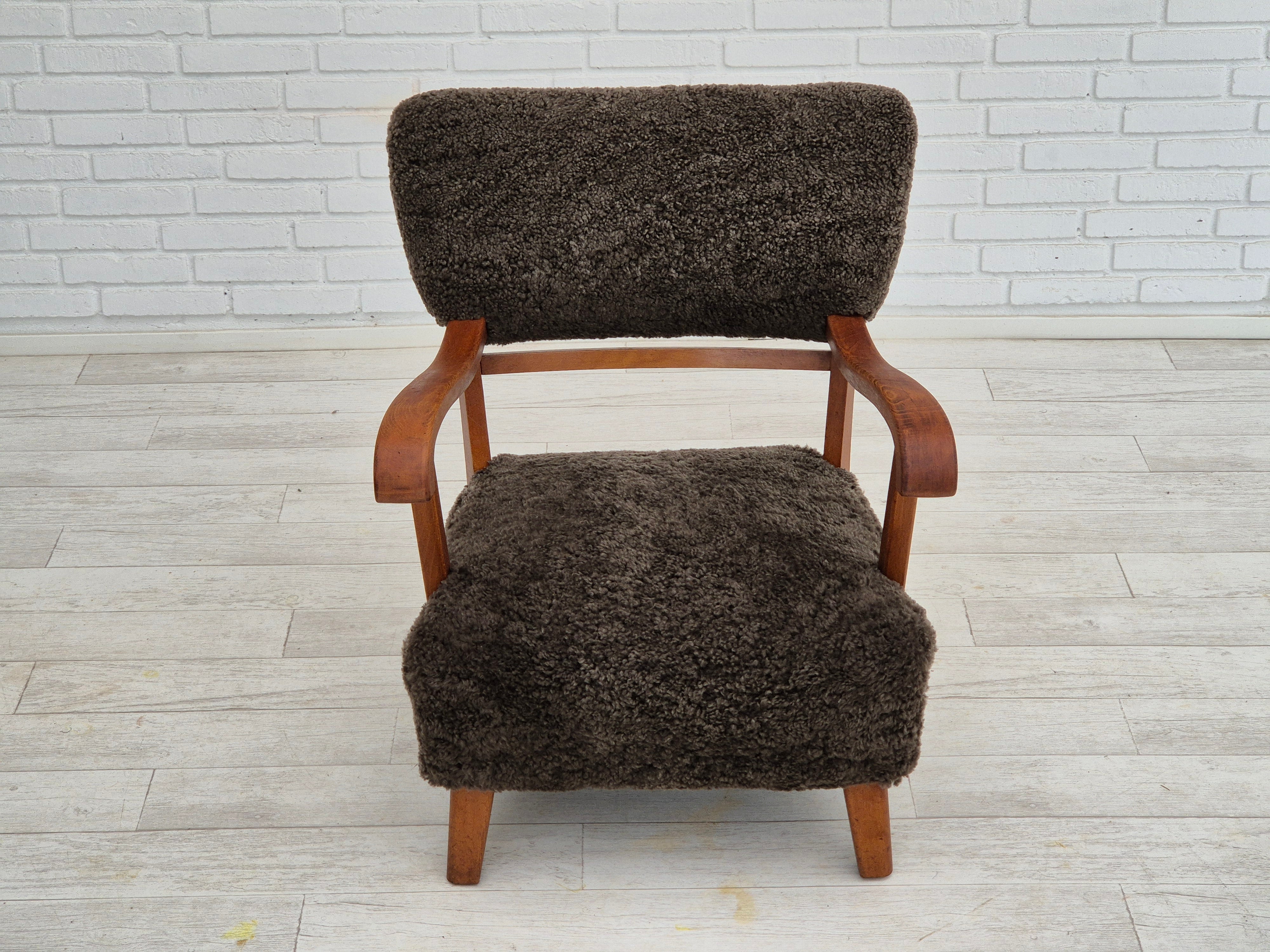 1950erne, Dansk design, renoveret lænestol, ægte fåreskind.